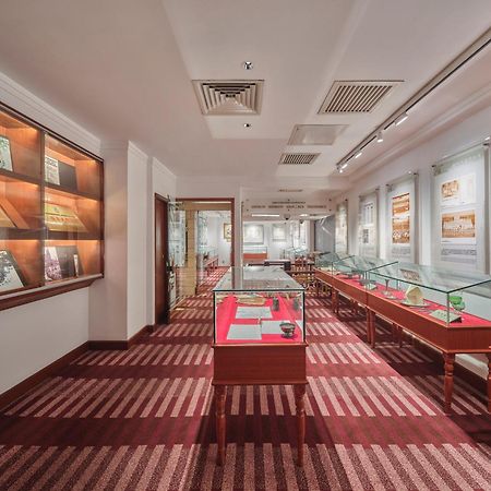 Jin Jiang Park Hotel Shanghai Bagian luar foto