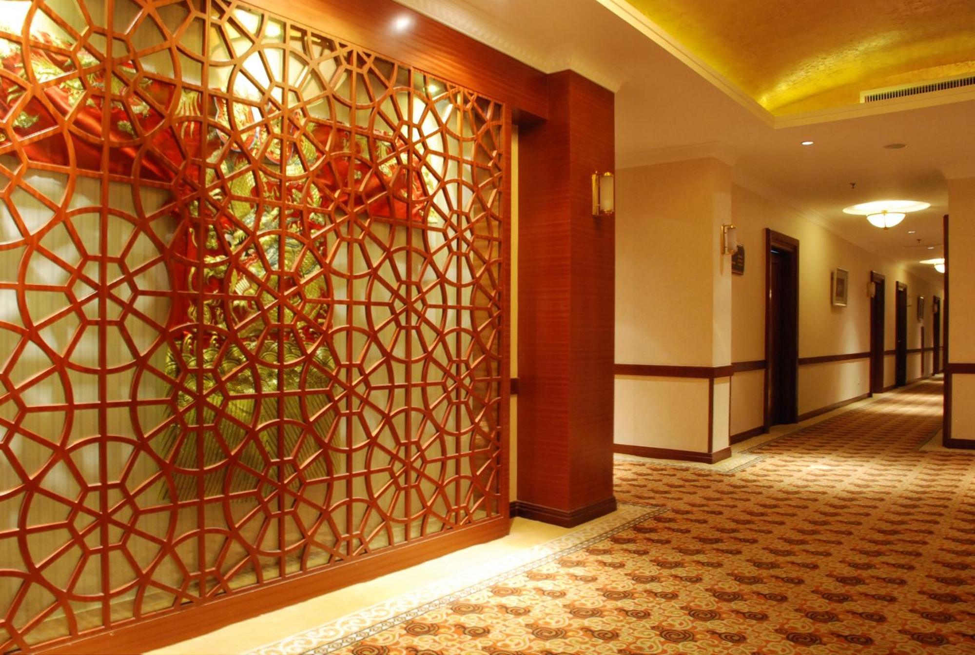 Jin Jiang Park Hotel Shanghai Bagian luar foto