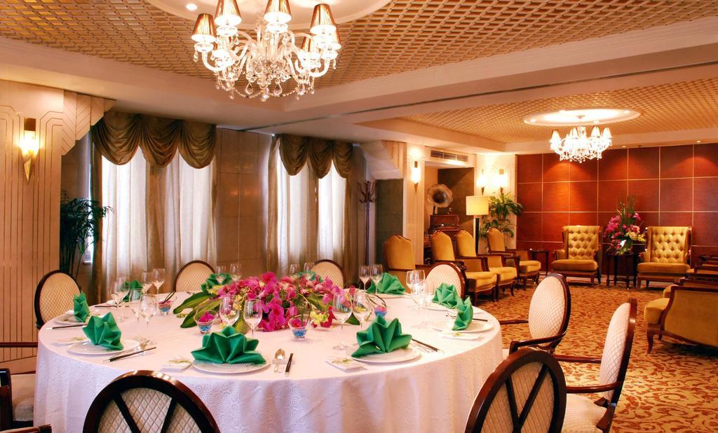 Jin Jiang Park Hotel Shanghai Bagian luar foto