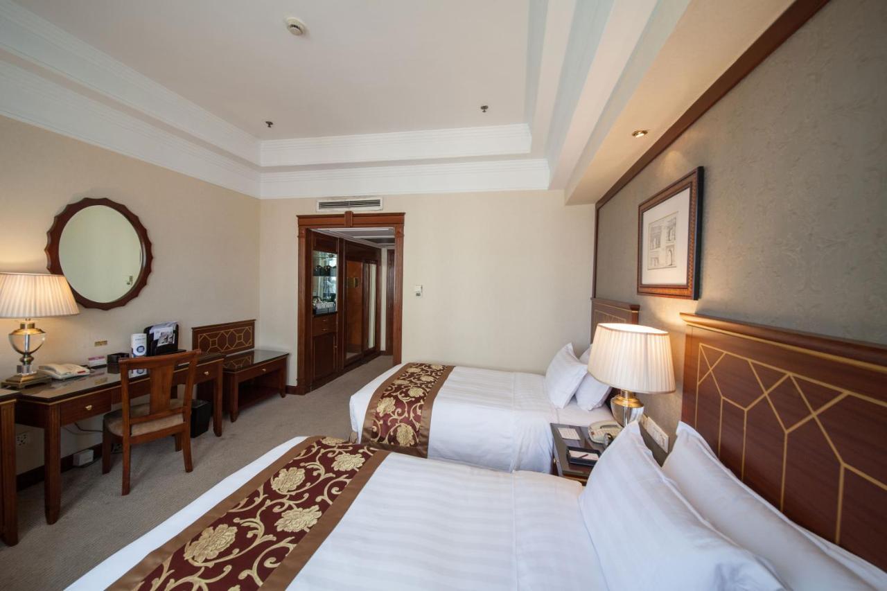 Jin Jiang Park Hotel Shanghai Bagian luar foto